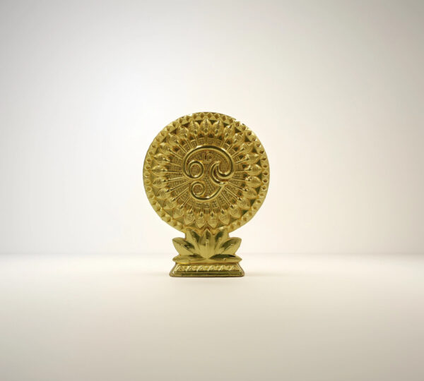 Divine Gold-Plated Om Chakra Idol – Sacred Energy Symbol