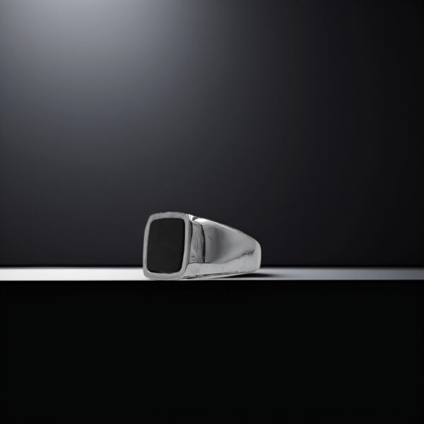 Onyx Sovereign Silver Ring
