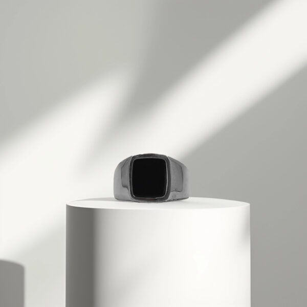 Onyx Sovereign Silver Ring - Image 2