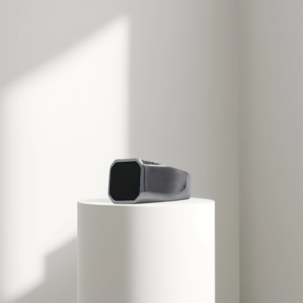 Obsidian Monarch Silver Ring - Image 3