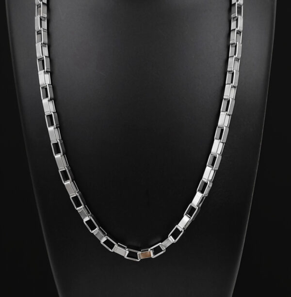 TitanEdge™ Stainless Steel Box Link Chain - Image 6