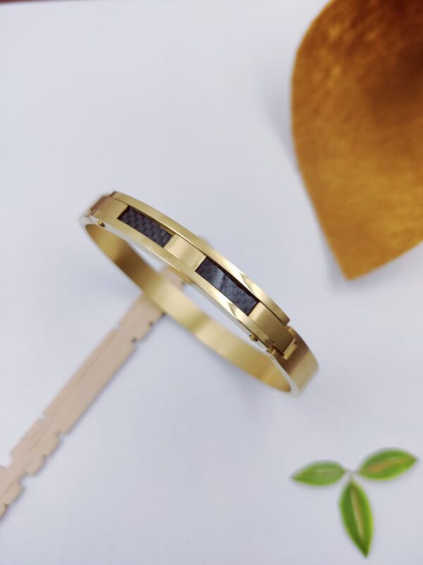 Gold Amber Bracelet